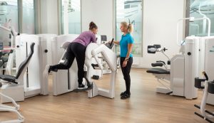 Exercise-equipment-for-hip-extension